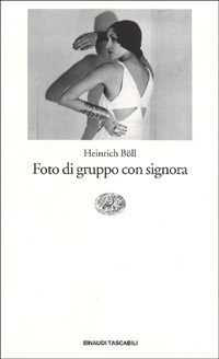 Copertina libro Foto di gruppo con signora